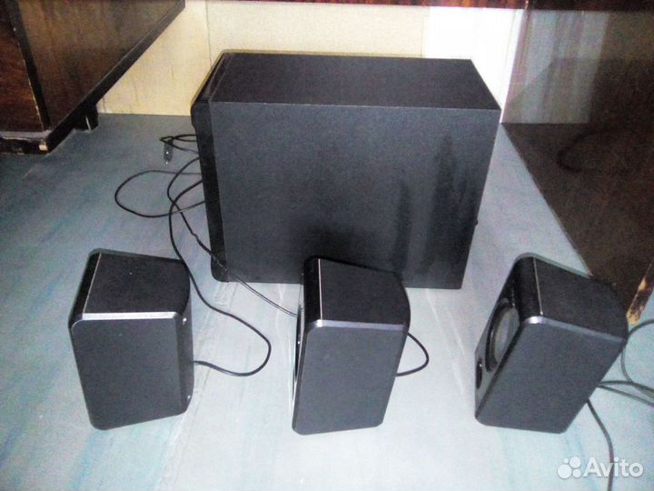 5.1 колонки Microlab с мощью RMS 60,5 Вт