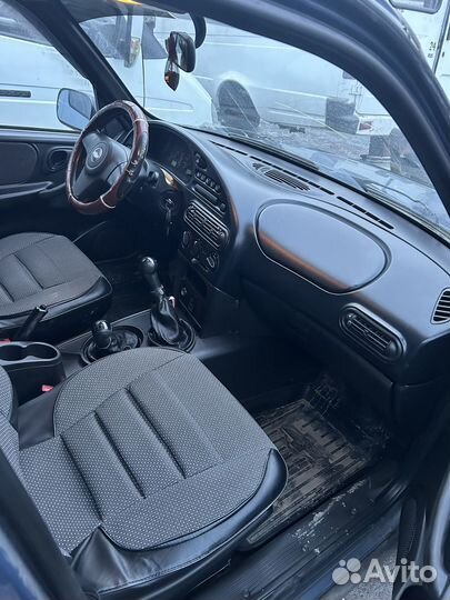 Niva chevrolet в разбор 2011 год