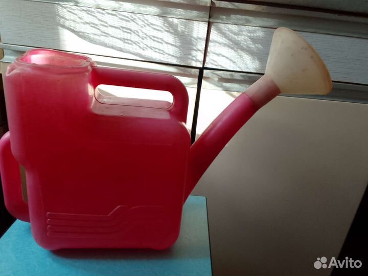 Лейка садовая