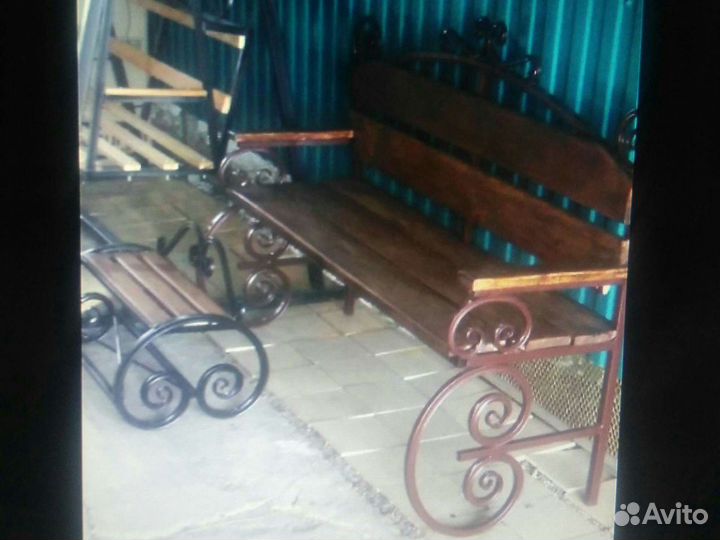 Стол,лавочки