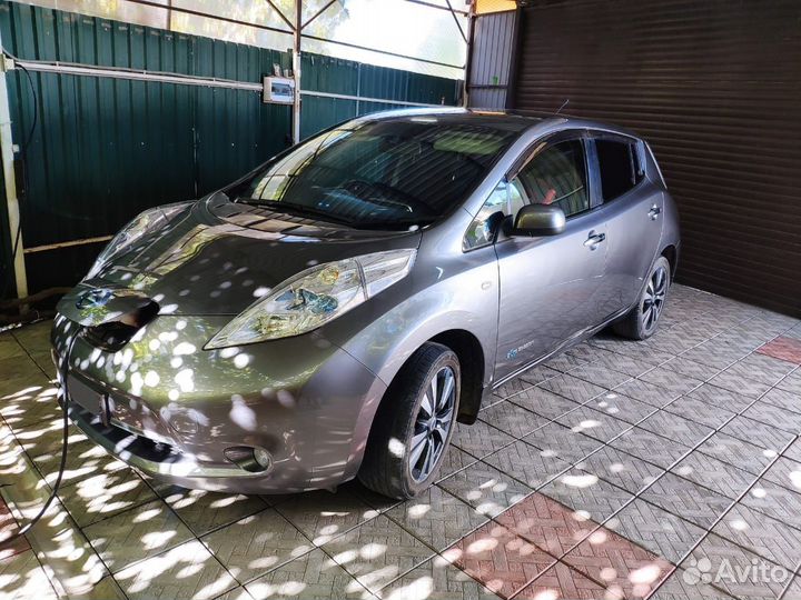 Nissan Leaf, 2014