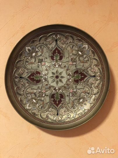Тарелка декоративная на стену.Латунь с эмалью