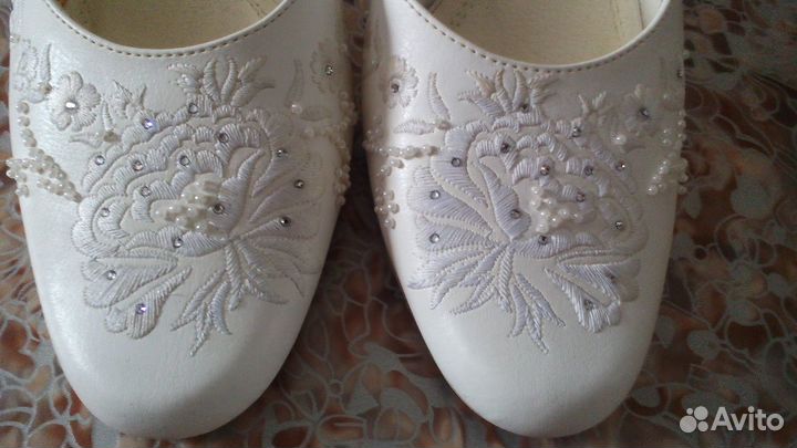 Продам свадебные туфли