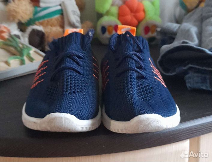 Кроссовки детские