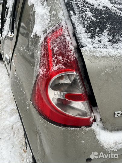 Фонарь левый Рено Сандеро 2012 г