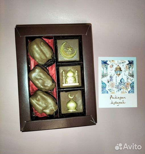 Финики в шоколаде