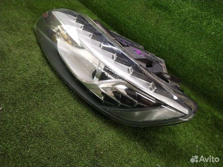 Фара передняя левая Audi Q7 casa 2010