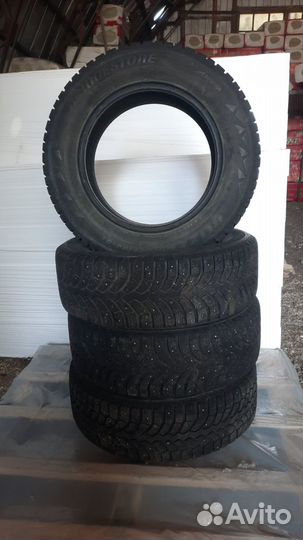 Bridgestone Blizzak Spike-01 215/65 R16