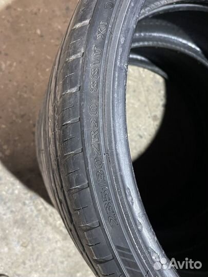 Lexani LX-20 235/30 R20