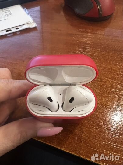 Беспроводные наушники apple airpods