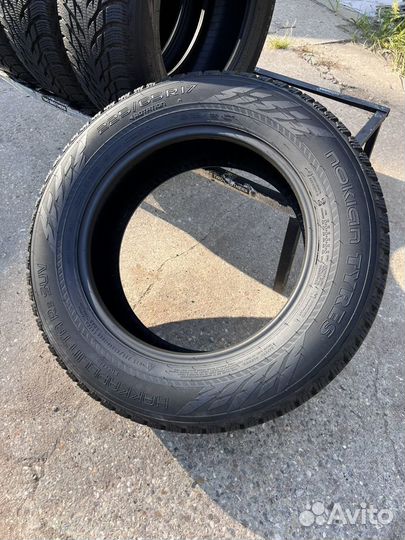 Nokian Tyres Hakkapeliitta R3 SUV 225/65 R17 106R