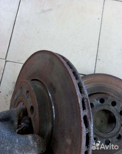 Диск тормозной передний VW Touran