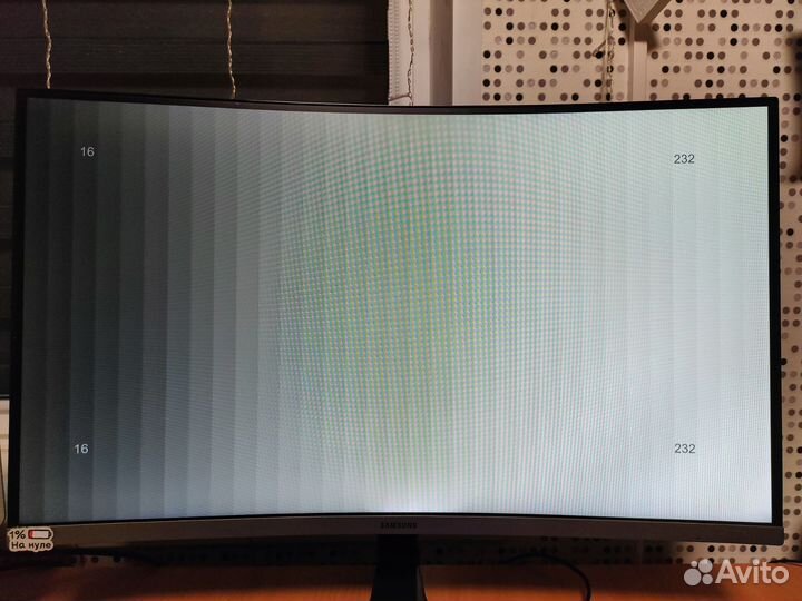 Изогнутый монитор Samsung C27R500FHI