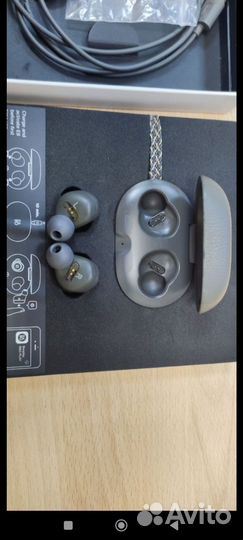 Наушники Bang & Olufsen E-8