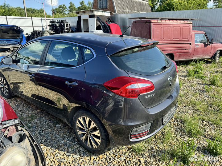 В разборе Kia ceed 2 jd 1.6 ркпп хэтчбек 2015