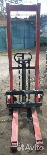 Домкрат подкатной 2т