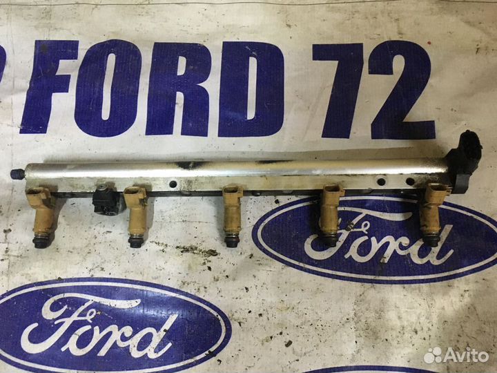 Форсунки топливные Volvo S40 C30 C70 V50 2.4