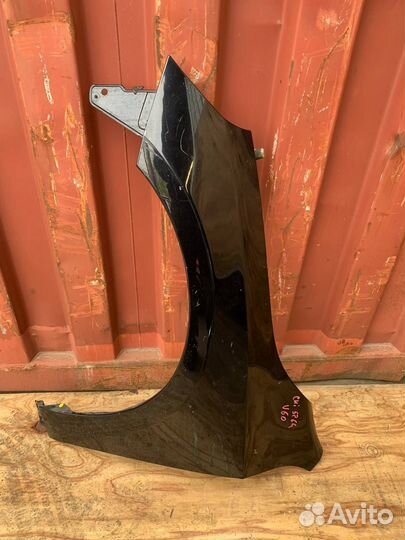 Переднее левое крыло Volvo V60 2 поколение S60