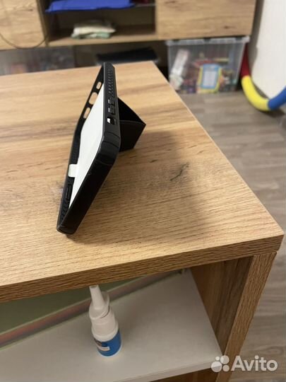 Чехол на iPhone 12 и 12 pro с подставкой