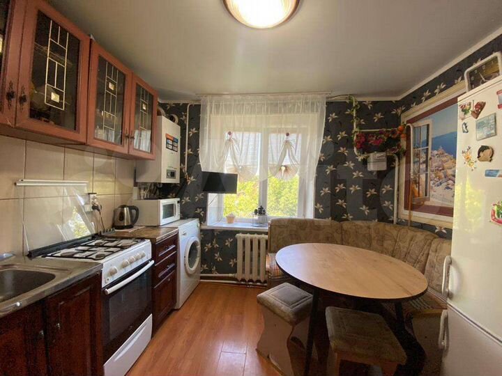 2-к. квартира, 40 м², 2/2 эт.