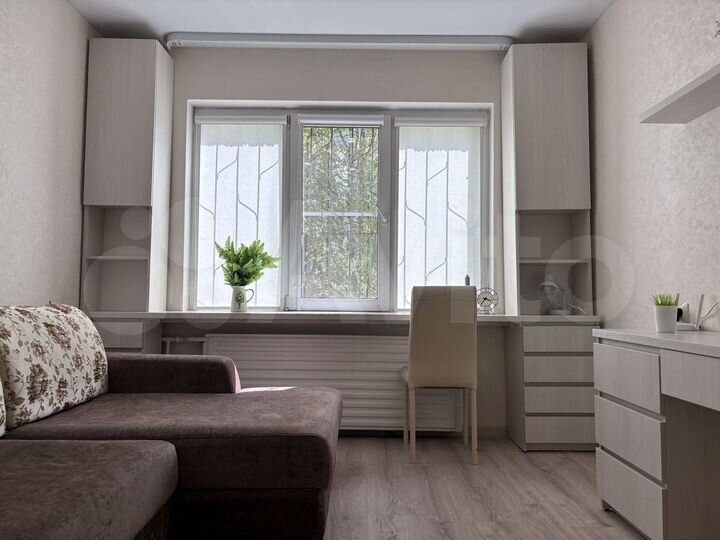 2-к. квартира, 52 м², 1/9 эт.