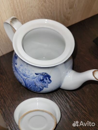 Чайник заварочный фарфоровый гжель