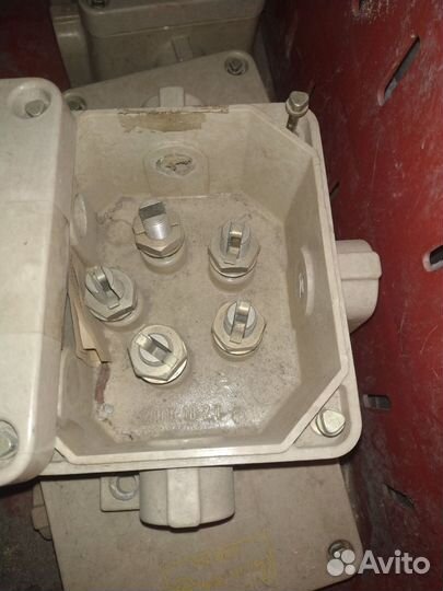 Коробка силовая распределительная
