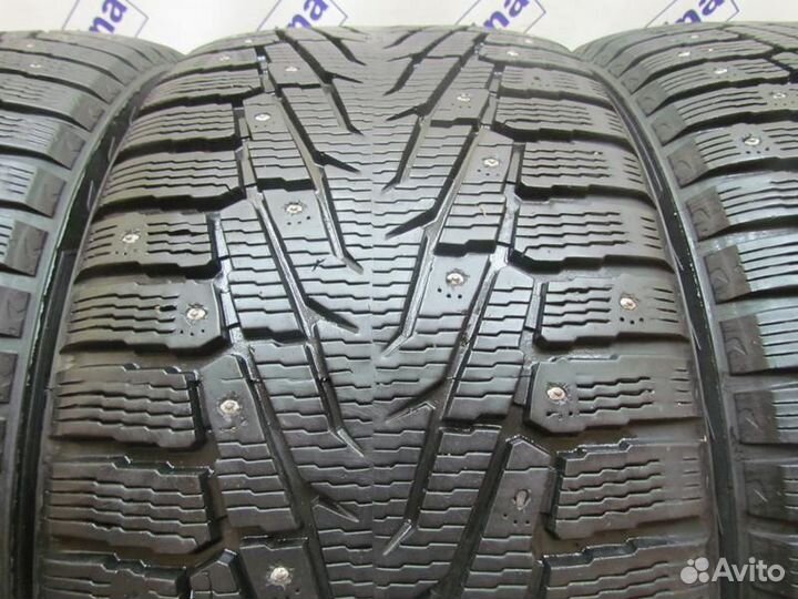 Nokian Tyres Hakkapeliitta 7 SUV 295/40 R21 88R