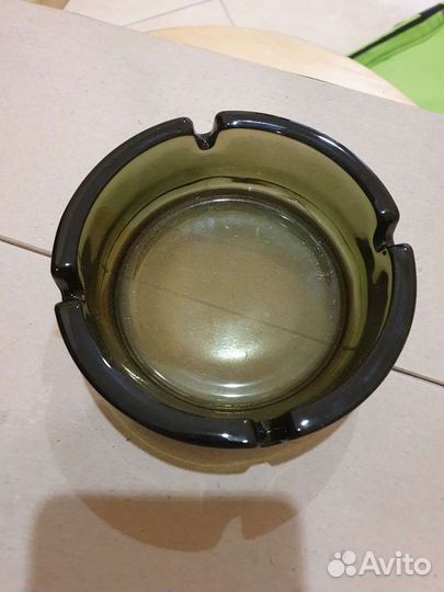 Пепельница стекло