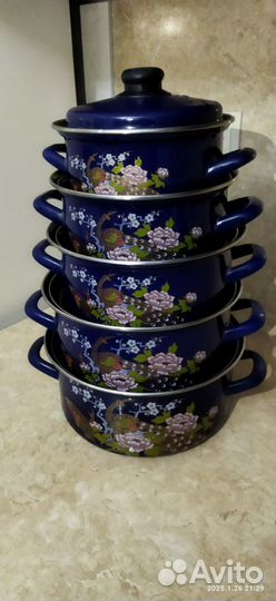 Набор кастрюль