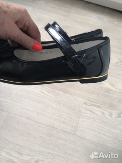 Туфли для девочки 37р