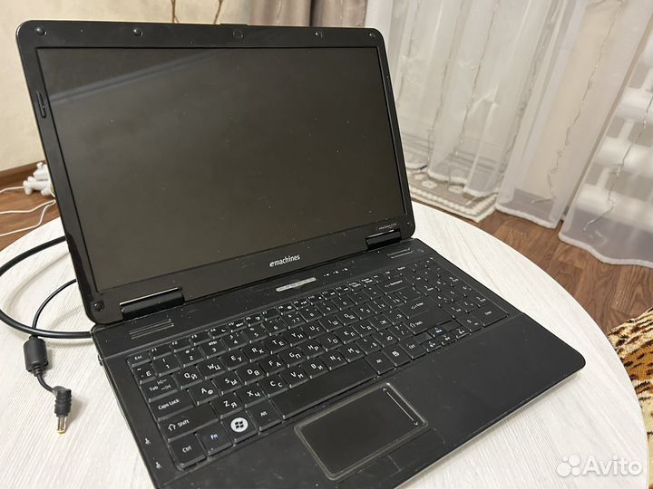 Emachines e725 в рабочем состоянии