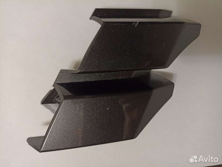 Заглушка букс крюка правая передняя Lexus NX