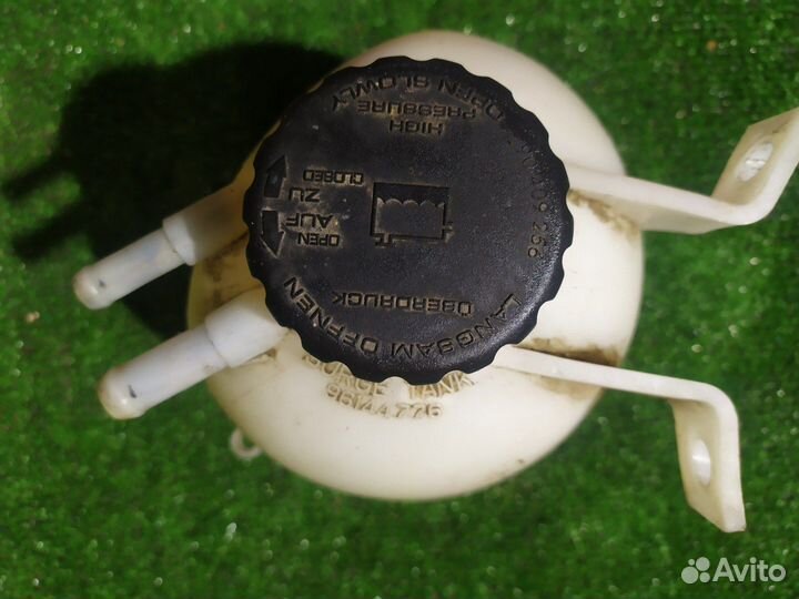 Бачок расширительный Daewoo Espero седан 2.0 1998