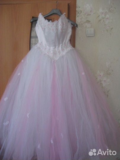 Свадебные платья