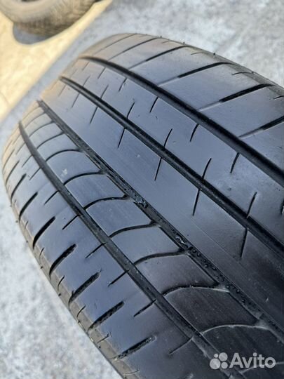 Bridgestone Dueler H/L 33A 235/55 R20