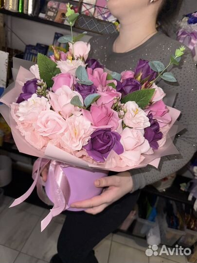 Цветы с доставкой, подарок на 8 марта