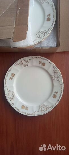 Фарфоровые тарелки Чехия бернадот