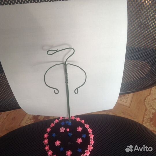 Подставки для кукол