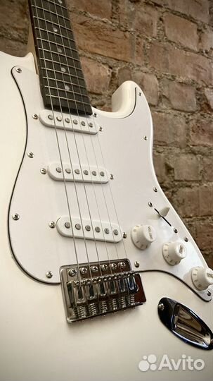 Электрогитара