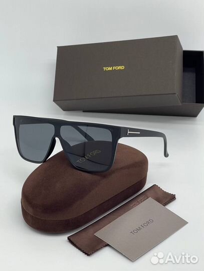 Солнцезащитные очки tom ford