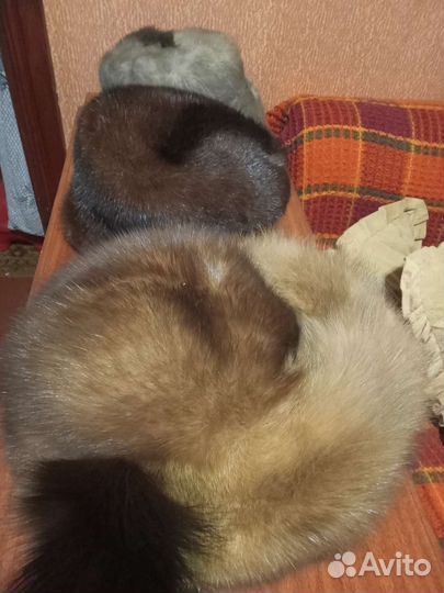 Женские шапки