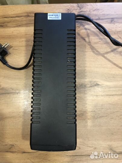 Блок бесперебойного питания