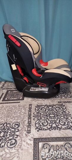 Детское автокресло Babyton от 9 кг