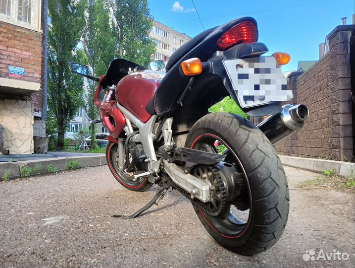 Suzuki sv400