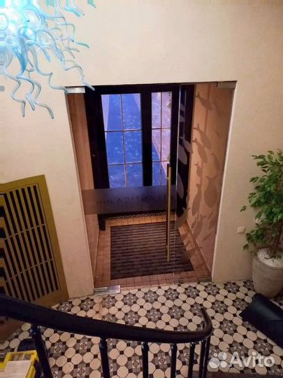 Стеклянная дверь на заказ от 3 дней