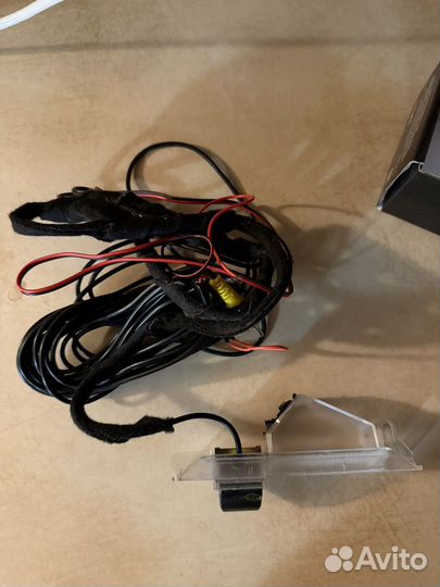 Штатная HD камера заднего вида AVS327CPR (067) для