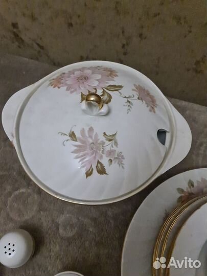 Столовый сервиз на 12 персон