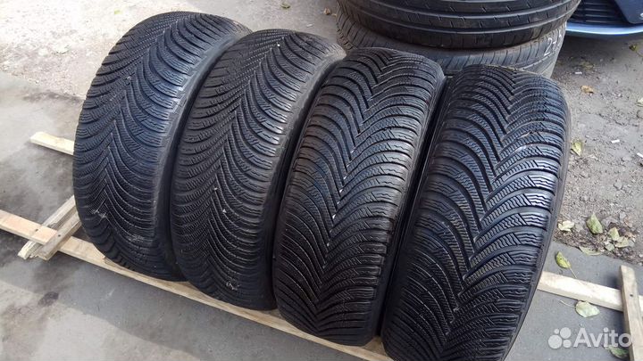 Michelin Alpin 5 215/60 R16 95H