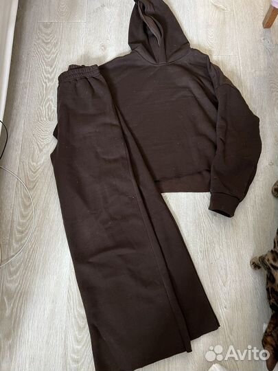 Спортивный костюм женский